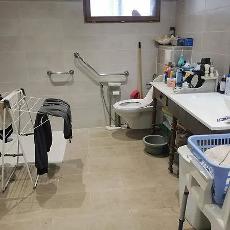Grande Et Salle De Bain Pour 2 Sur Le Chemin De Compostelle * Bach